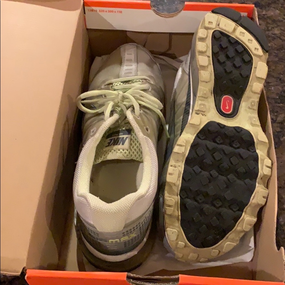 Snickers - Picture 4 of 4